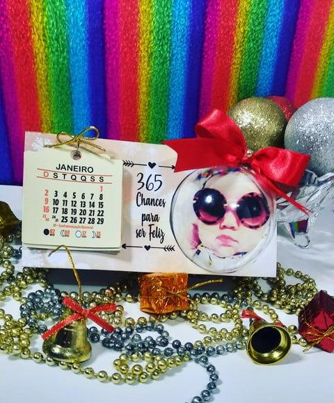 Calendário 2023 com Esfera Acrílica e Foto