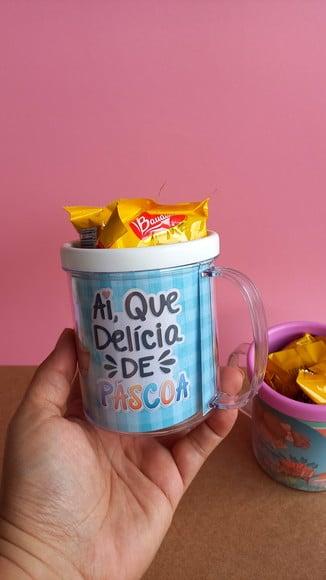 Caneca com 2 Bolinhos de Chocolate- Páscoa