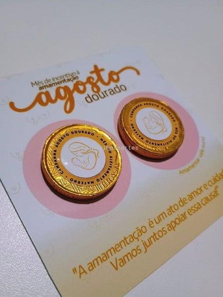 Card com 2 Moedinhas de Chocolate ao Leite- Agosto Dourado