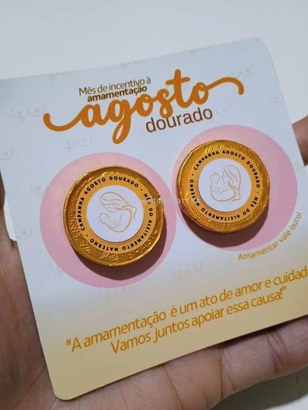 Card com 2 Moedinhas de Chocolate ao Leite- Agosto Dourado