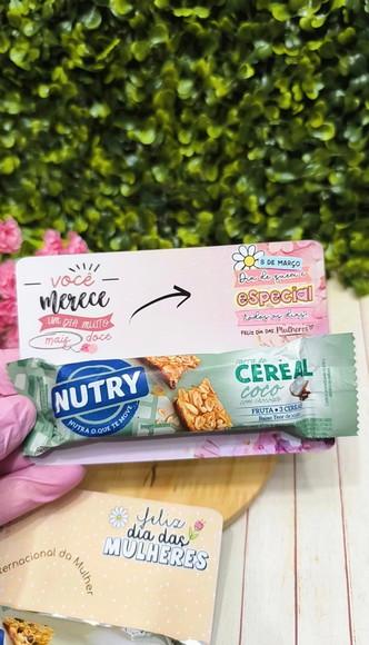 Card com Barra de Cereal- Dia da Mulher