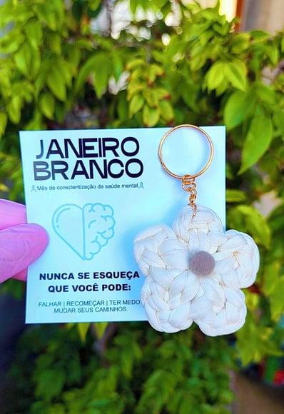 Card com Chaveirinho de Crochê- Janeiro Branco