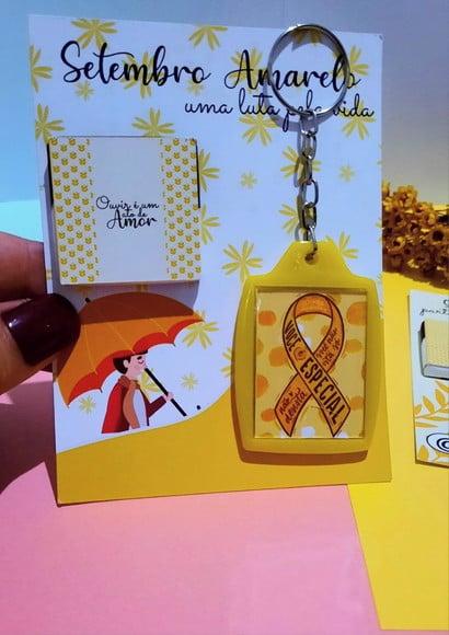 Card com Chaveiro e Chocolate Cacau Show 5g-setembro Amarelo