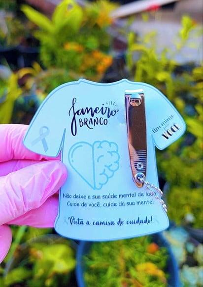Card com Cortador de Unha- Janeiro Branco