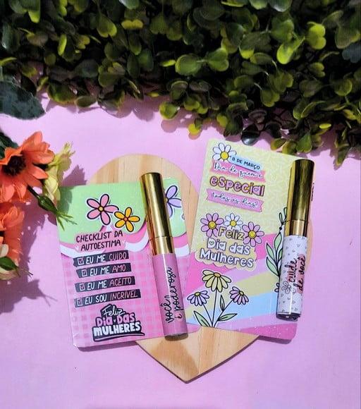 Card com Gloss Labial- Dia da Mulher