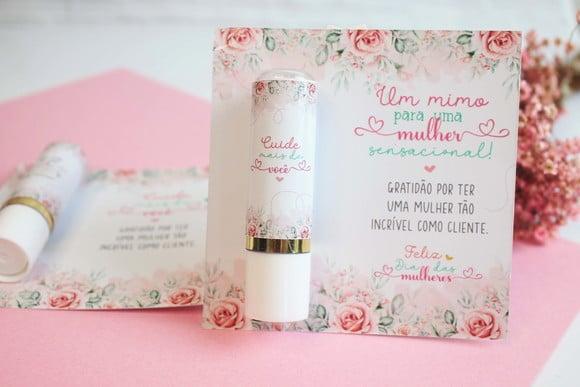 Card com Hidrante Labial(manteiga de Cacau)- Dia da Mulher