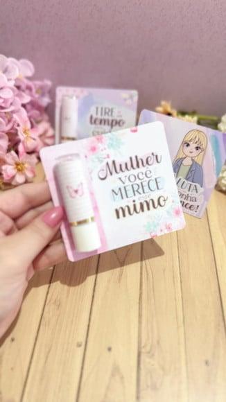 Card com Hidratante Labial(manteiga de Cacau)- Dia da Mulher