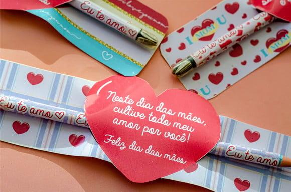 Card com Lápis ou Caneta- Dia das Mães