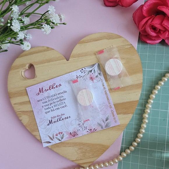 Card com Máscara Facial Desidratada- Dia da Mulher