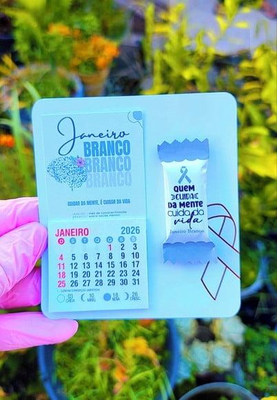 Card com Mini Calendário com Imã e Balinha- Janeiro Branco