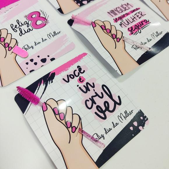 Card com Mini Lixa ou Escovinha- Dia da Mulher