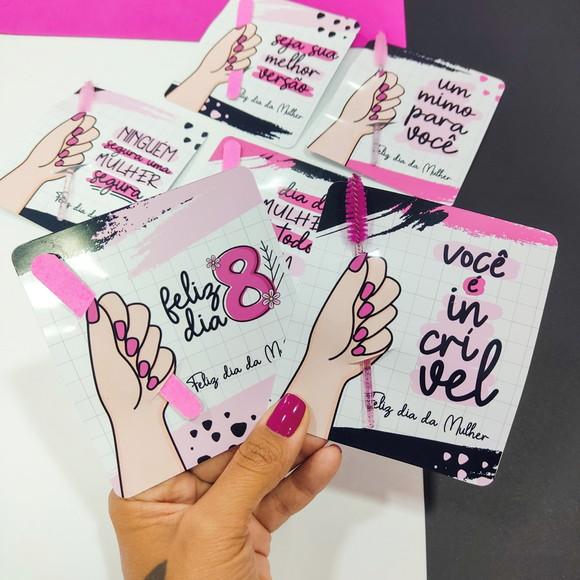 Card com Mini Lixa ou Escovinha- Dia da Mulher