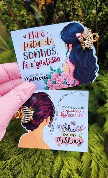 Card com Mini Piranha de Cabelo- Dia da Mulher