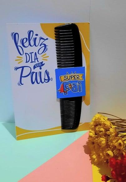 Card com Pente de Bolso- Dia dos Pais