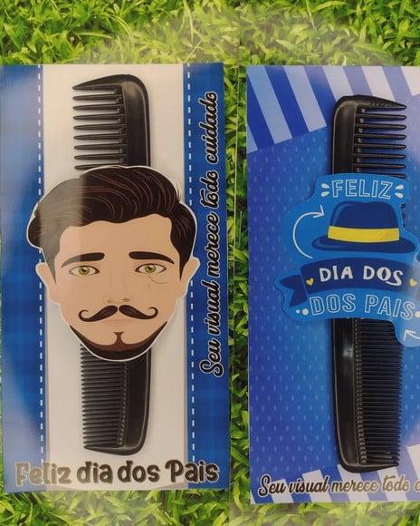 Card com Pente de Bolso- Dia dos Pais
