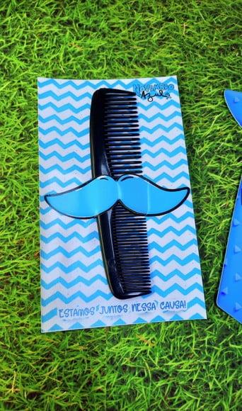 Card com Pente de Bolso- Novembro Azul