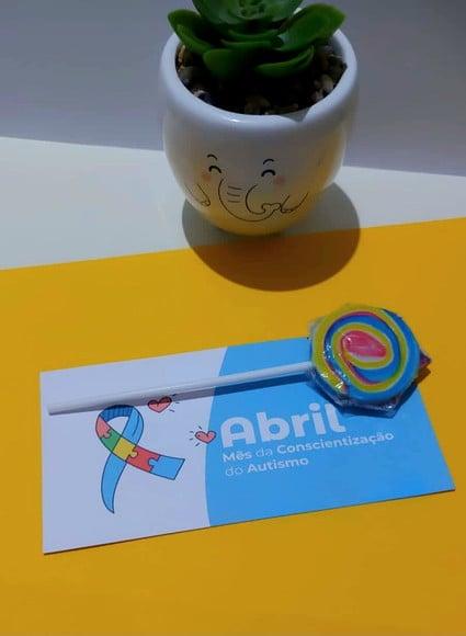 Card com Pirulito- Abril Azul