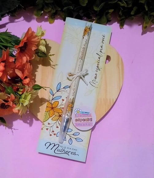 Cartão + Caneta e Moeda de Chocolate ao Leite-dia da Mulher
