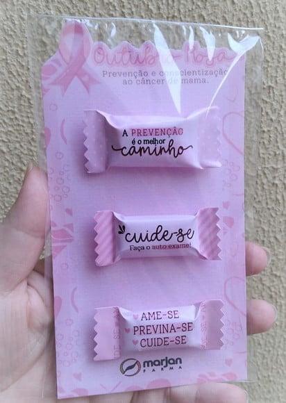 Cartão com 3 Balinhas- Outubro Rosa