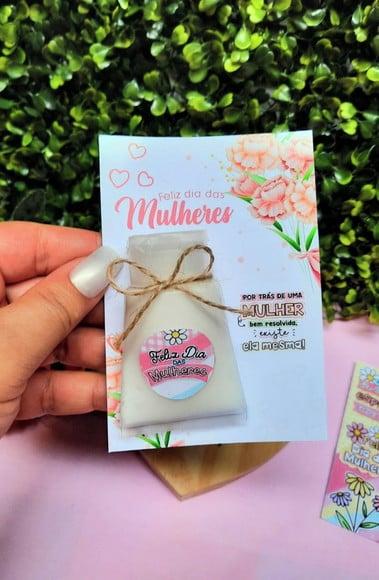 Cartão com Bisnaga de Hidratante Corporal- Dia da Mulher