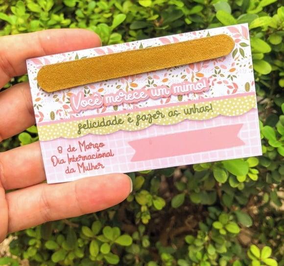 Cartão com Mini Lixa- Dia da Mulher