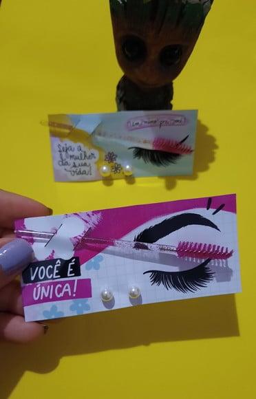 Dia da Mulher- Tag com Escovinha e Brinco