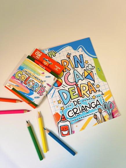 Kit Livrinho de Colorir+ Caixinha de Lápis- Dia das Crianças