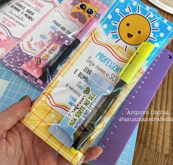 Marca Página com 1 Bis e 1 Marca Texto- Mimo Professor(a)