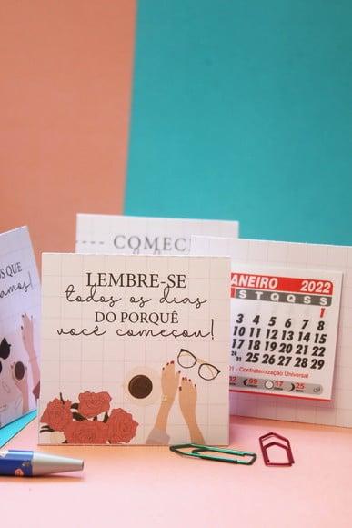 Mini Calendário de Mesa 2024