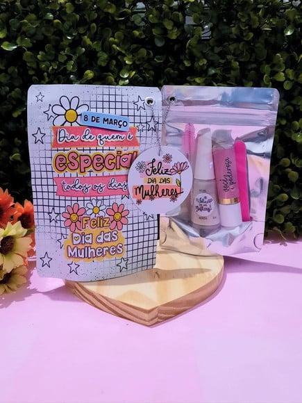 Saquinho com Kit Beleza- Dia da Mulher