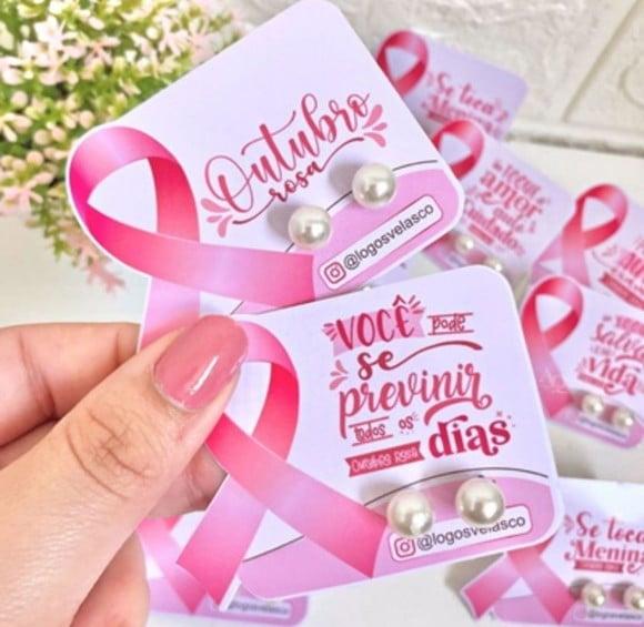 Tag Com Brinco- Outubro Rosa