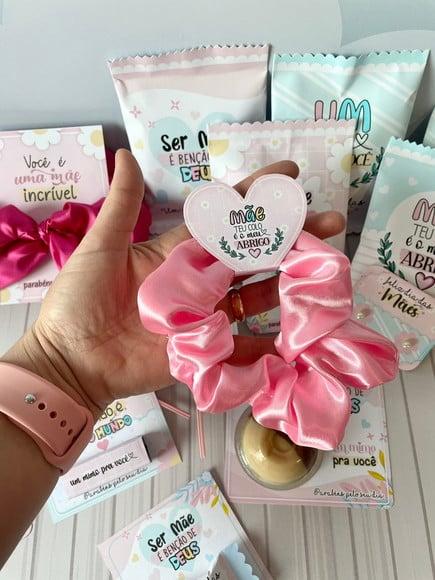 Tag com Xuxinha Scrunchie- Dia das Mães