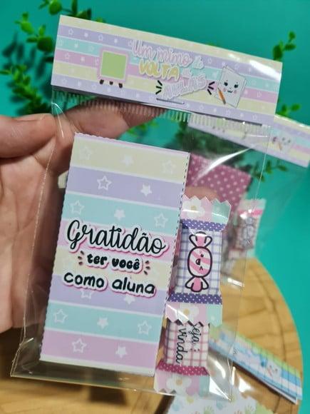 Volta as Aulas- Caixinha de Mini Giz de Cera + 2 Balinhas