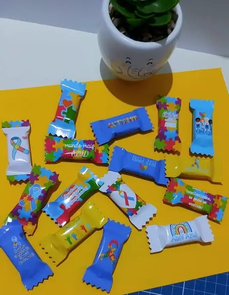 Balinha- Abril Azul