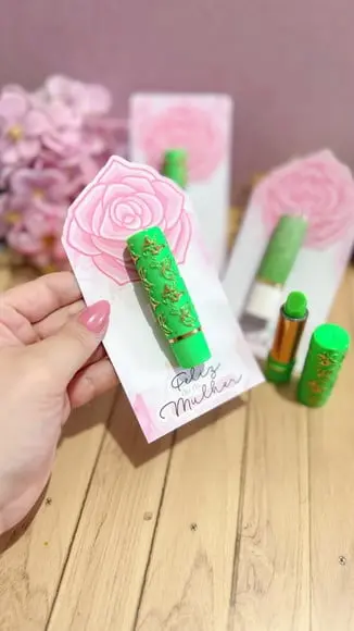 Batom Mágico 24hs- Dia da Mulher