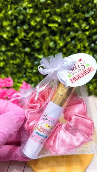 Brilho Labial e Xuxinha Scrunch- Dia da Mulher