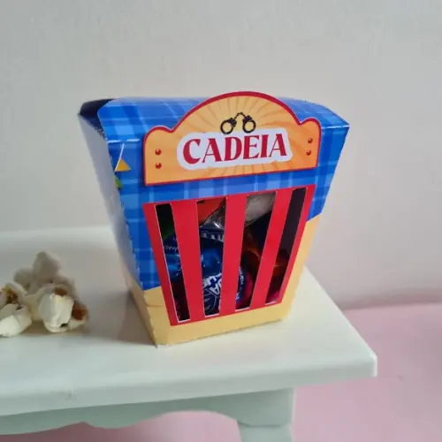 Caixinha Cadeia Junina