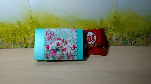 Caixinha com 1 KitKat- Páscoa
