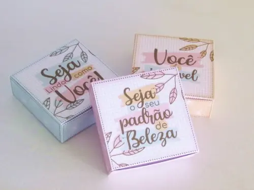 Caixinha com 3 Bis- Dia da Mulher