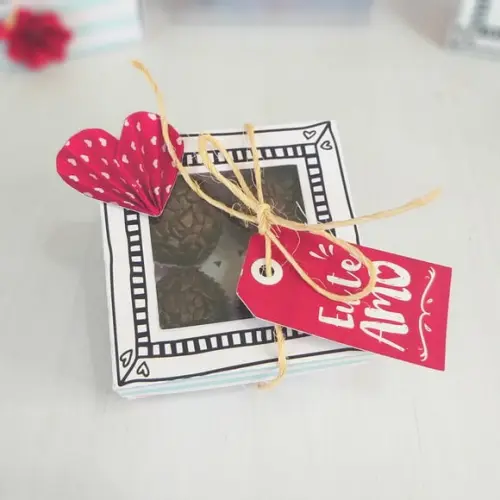 Caixinha para Brigadeiros- DIA DOS NAMORADOS