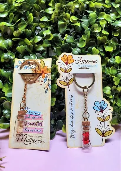 Card + Chaveirinho com Florzinha - Dia da Mulher