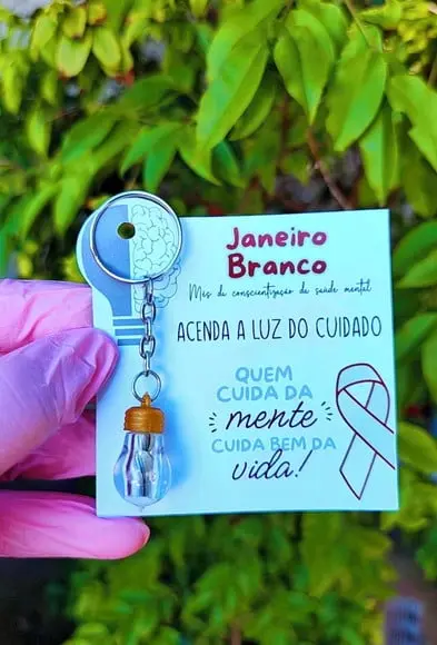 Card + Chaveirinho com Semente de Girassol- Janeiro Branco