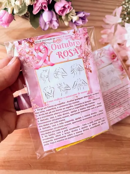 Card com Balinha Bubbaloo- Outubro Rosa