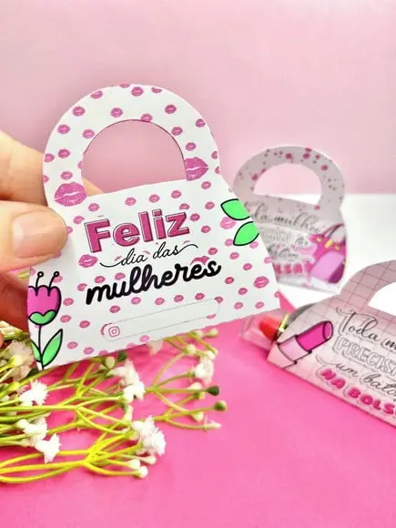 Card com Batom- Dia da Mulher
