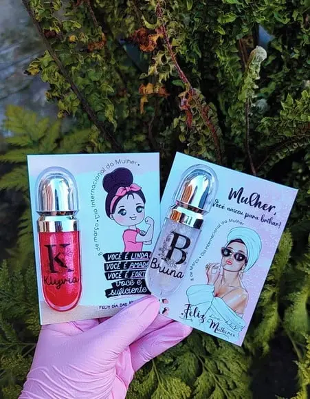 Card com Brilho Labial- Dia da Mulher
