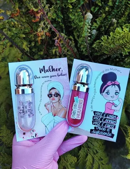 Card com Brilho Labial- Dia da Mulher