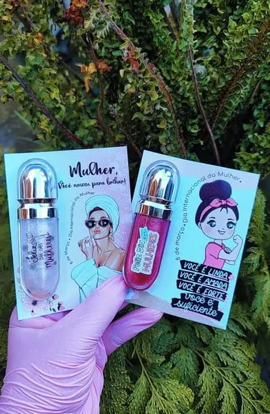 Card com Brilho Labial- Dia da Mulher