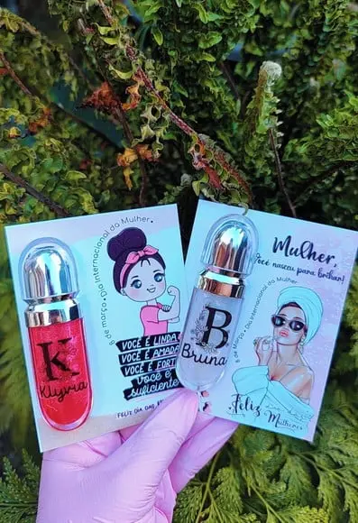 Card com Brilho Labial- Dia da Mulher