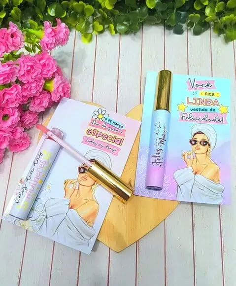 Card com Brilho Labial- Dia da Mulher