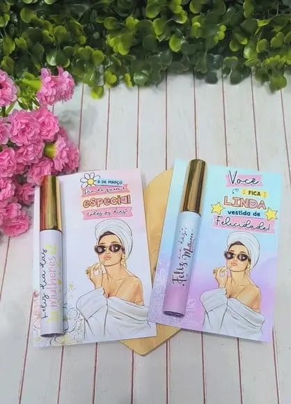 Card com Brilho Labial- Dia da Mulher